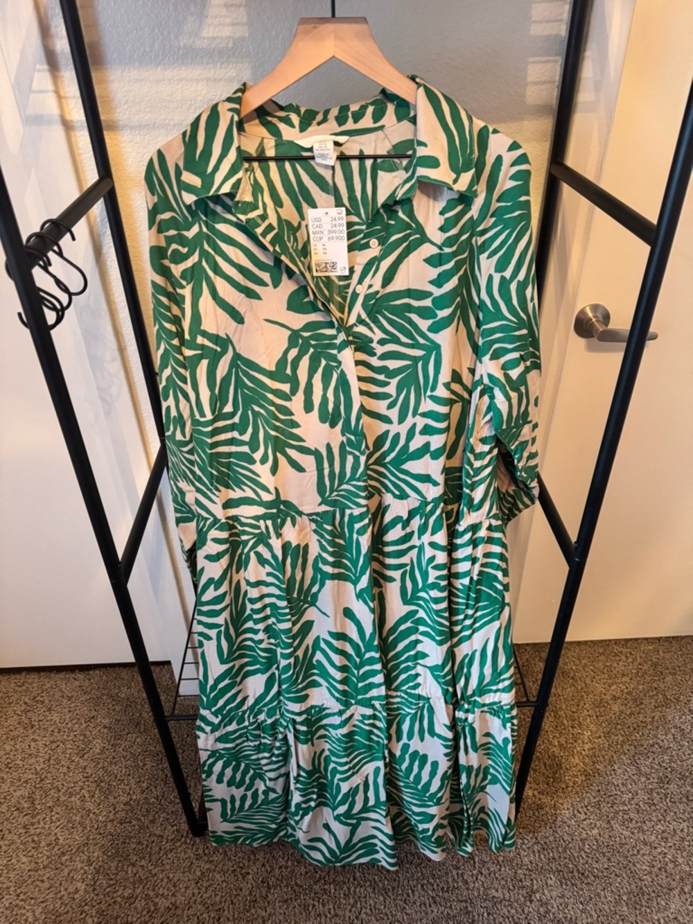 H&M Green Leaf Print Maxi Dress on Cream